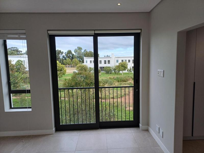 To Let 4 Bedroom Property for Rent in Somerset West Western Cape